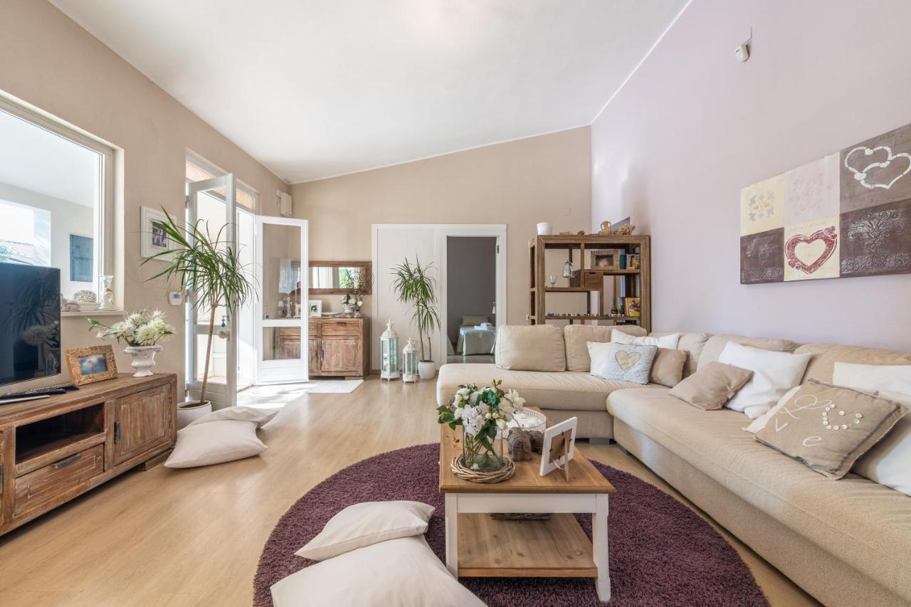 Villa Maria Beatrice Quartu SantʼElena Dış mekan fotoğraf